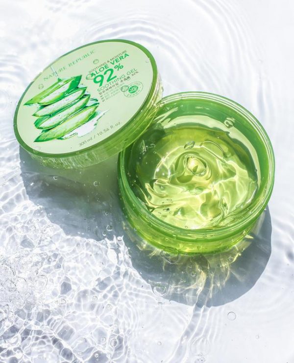 NATURE REPUBLIC Gel Apaisant et Hydratant 92% Aloès Vera - 300ml